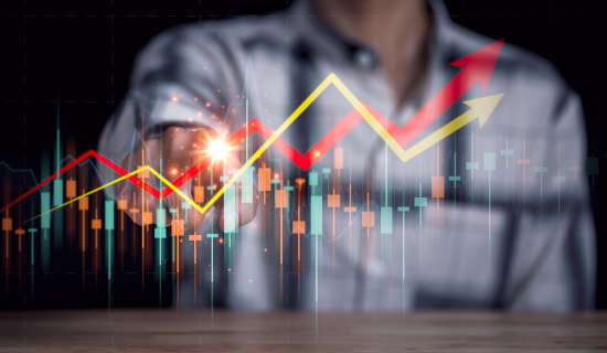 تباين أداء الأسهم قبل خطاب باول